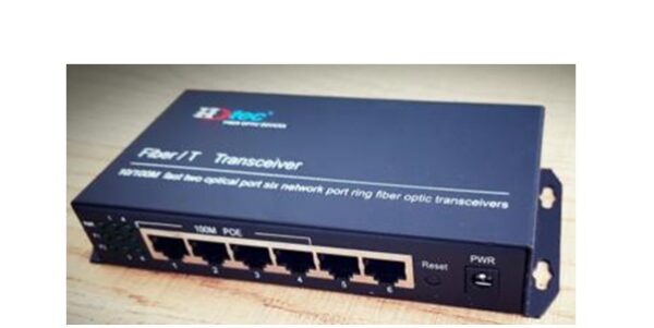 HDTEC FIBER SWITCH POE  2F4RJ45 100M
